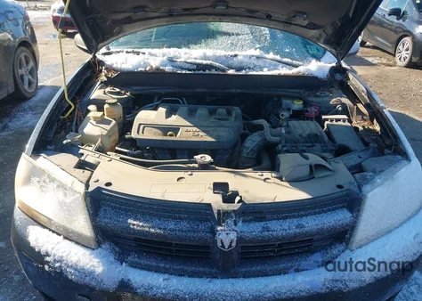 2010 Dodge Avenger Sxt z USA, uszkodzony, nr VIN 1B3CC4FB2AN193553